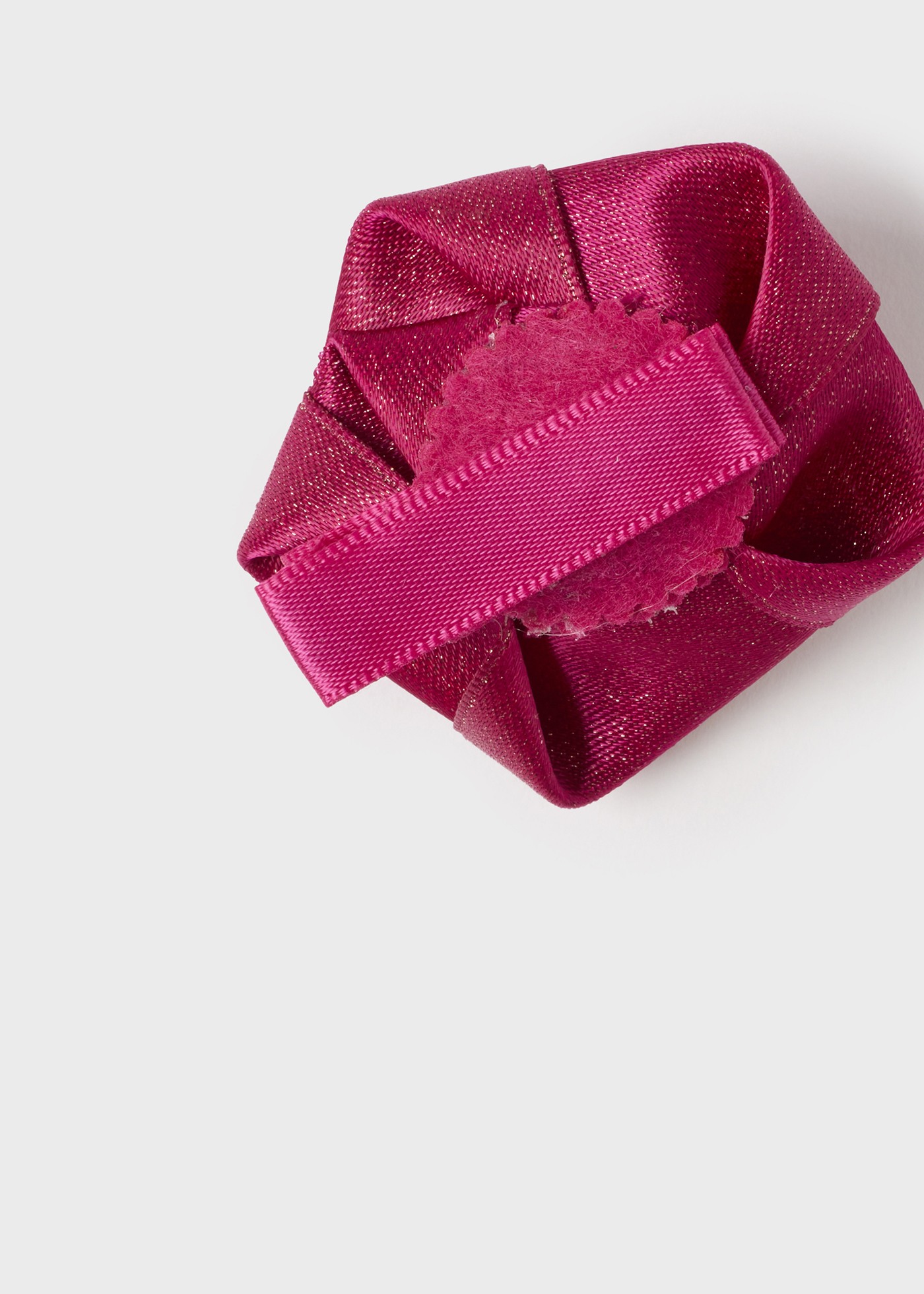 Prendedor de roupa rosa para bebê