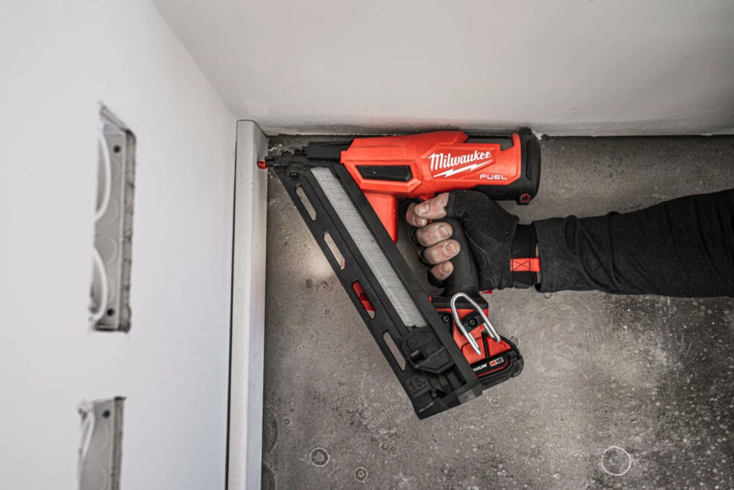 Milwaukee M18 FN15GA-0X 18V Li-ion Accu afwerktacker body in HD Box