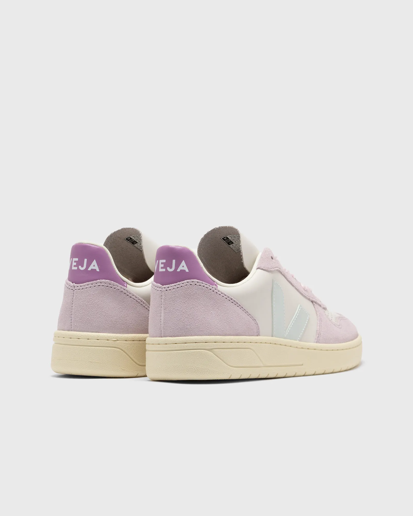 Veja V-10 LEATH