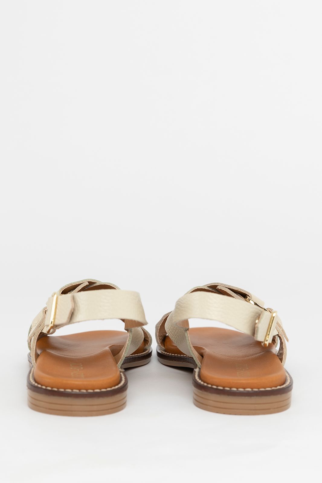 Off-white sandalen met gekruiste bandjes