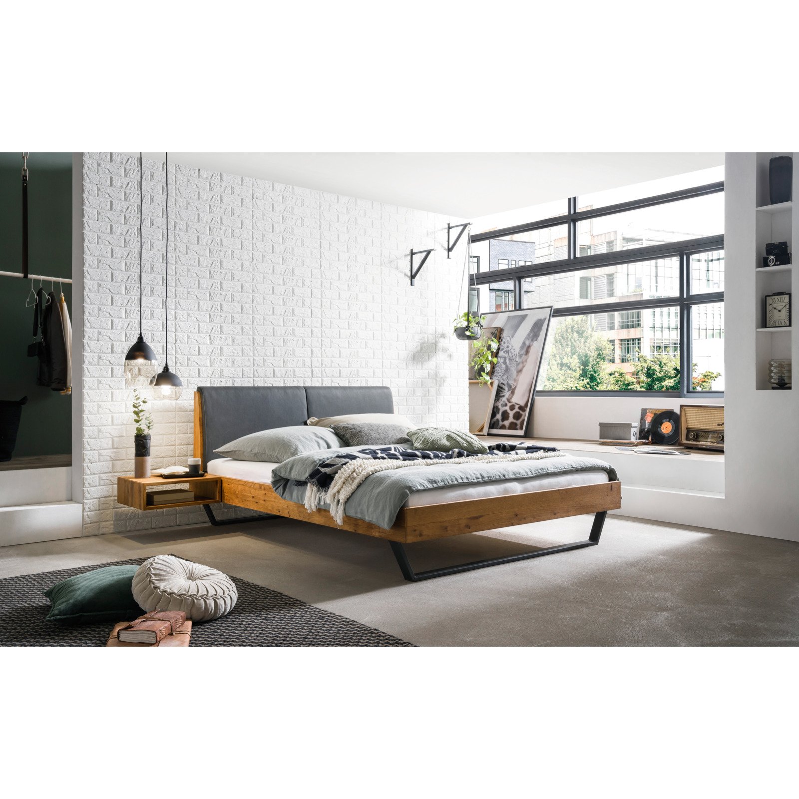Bett Pietro 20 Wildeiche natur massiv