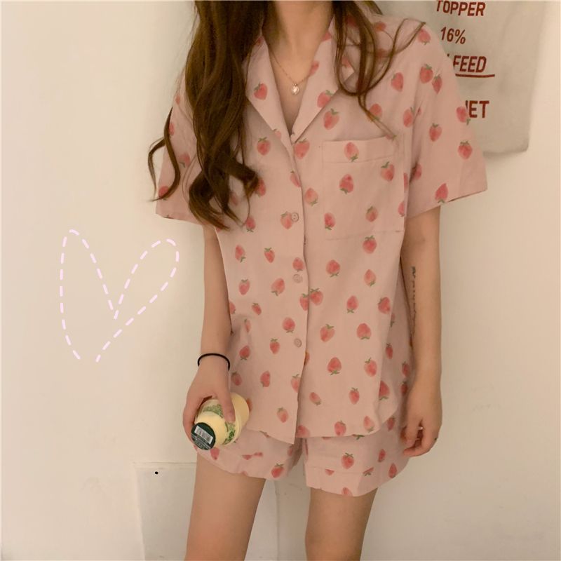 Whoosh - Pyjamaset: Aardbeienprint shirt met korte mouwen + korte broek