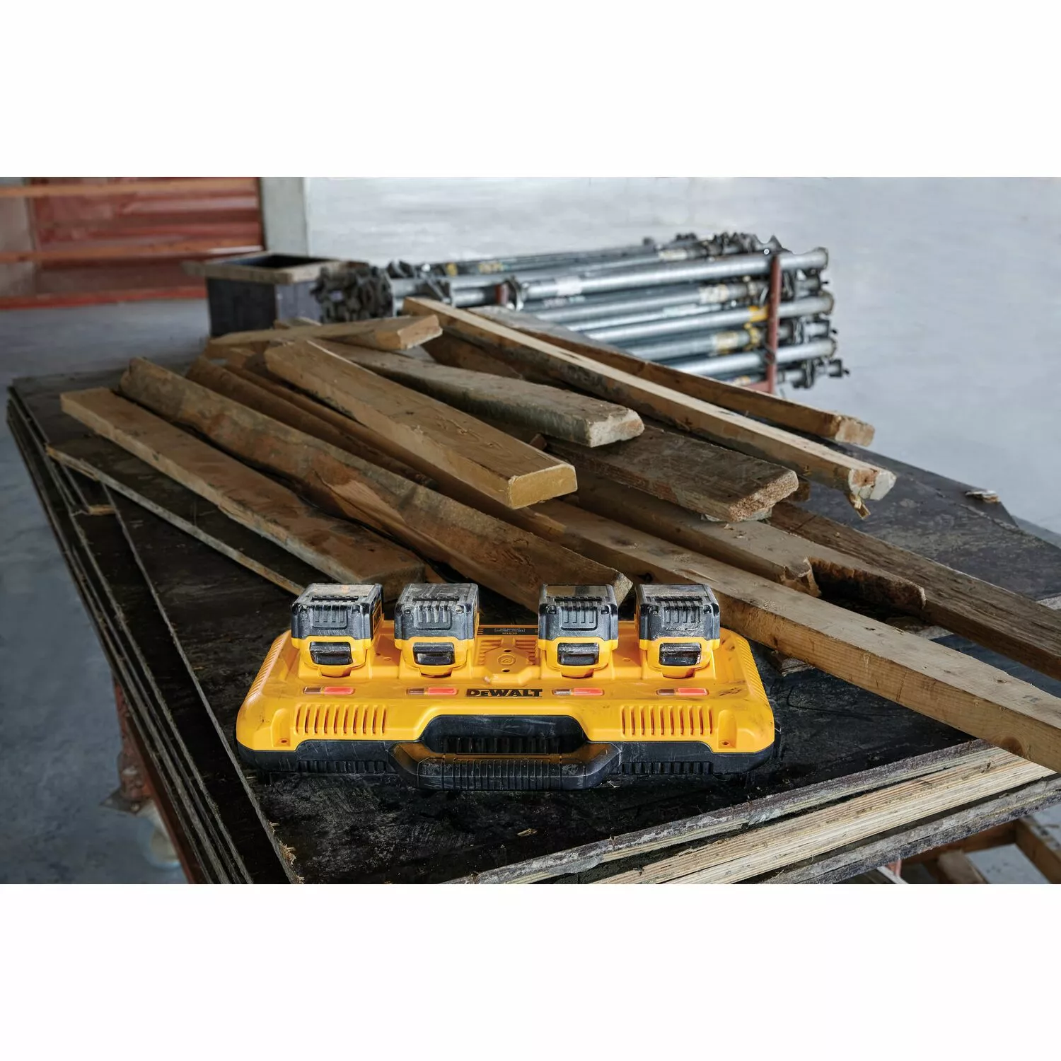 DeWALT DCB104 10,8/18/54V XR Li-Ion accu duolader