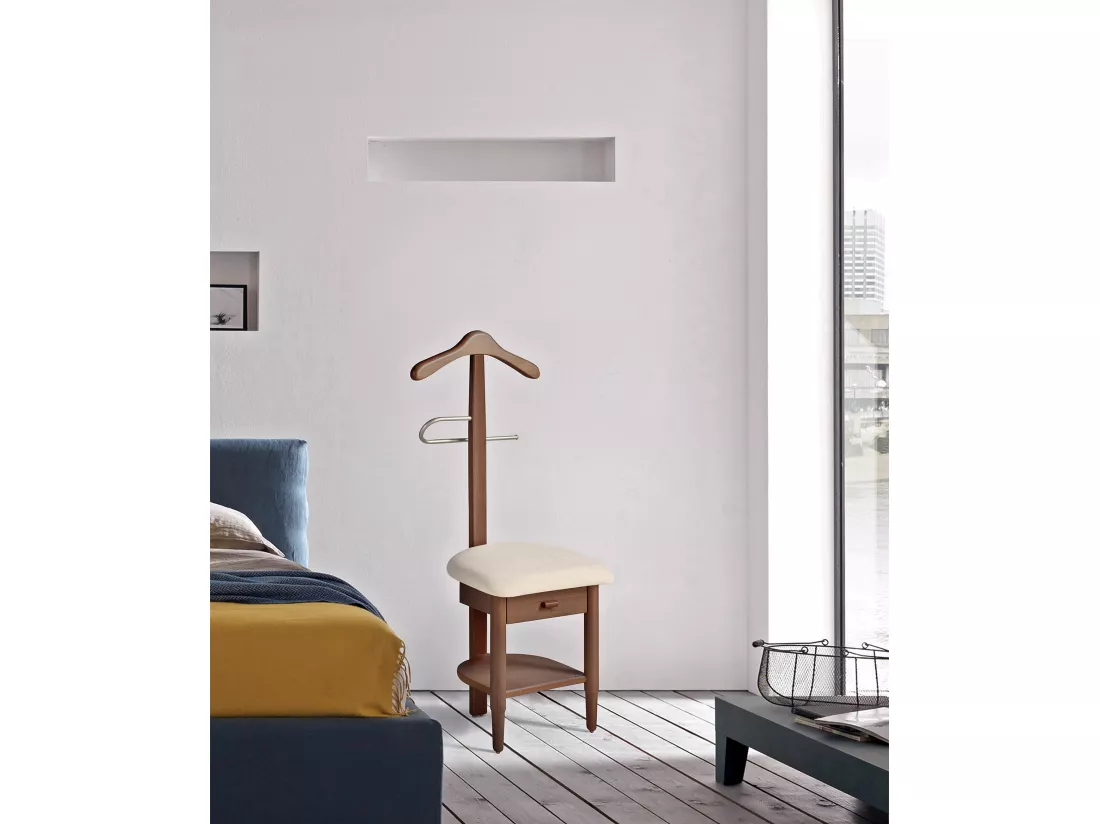Valet de nuit - H115cm x L45cm x P41cm - hêtre massif noyer - Stanza