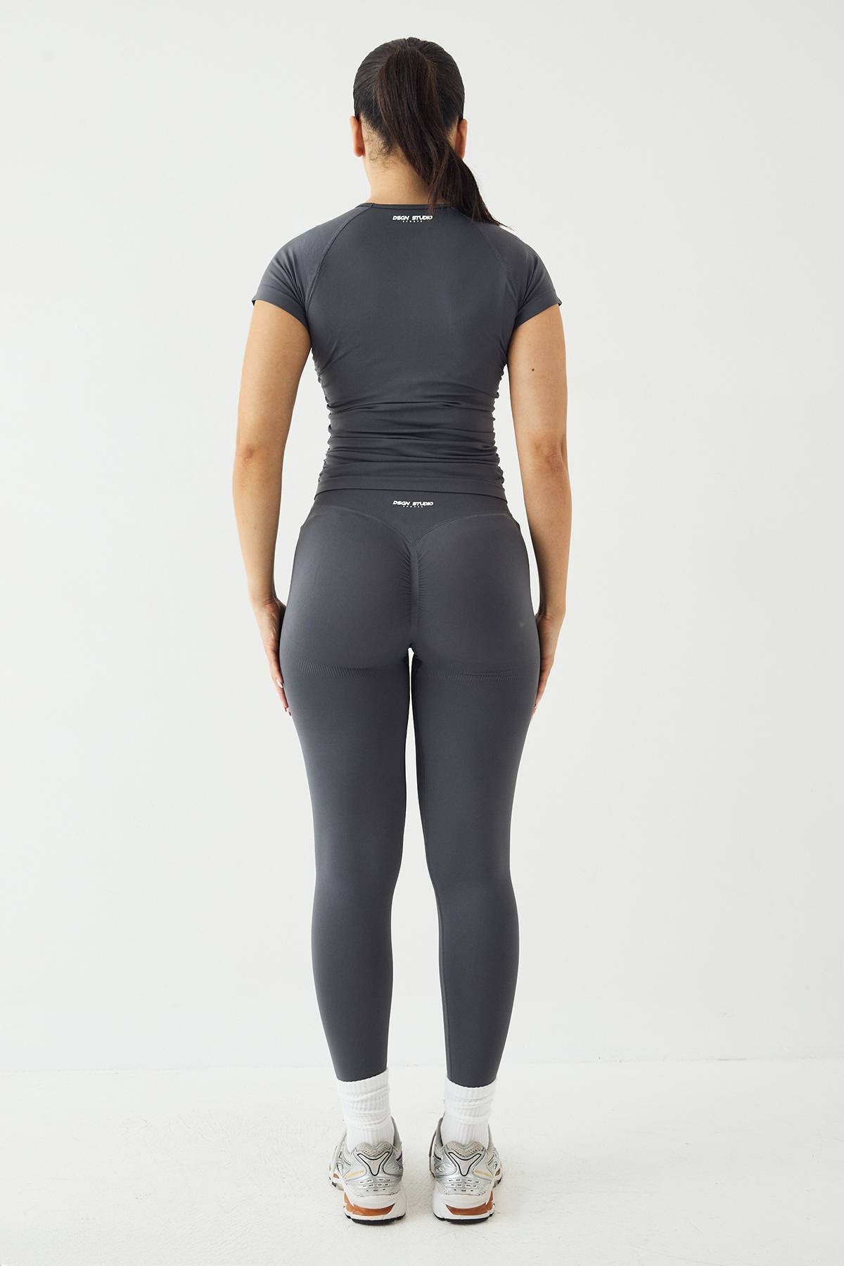 Legging Sans Couture DSGN Studio Sport Ultra Contour Sculptant Fessier