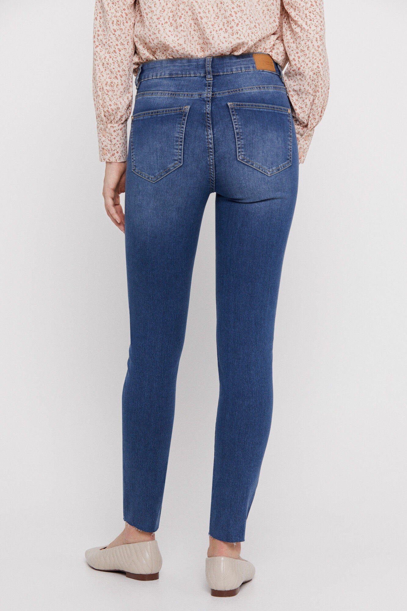 Calça jeans modeladora Sensational Fit - Azul escuro