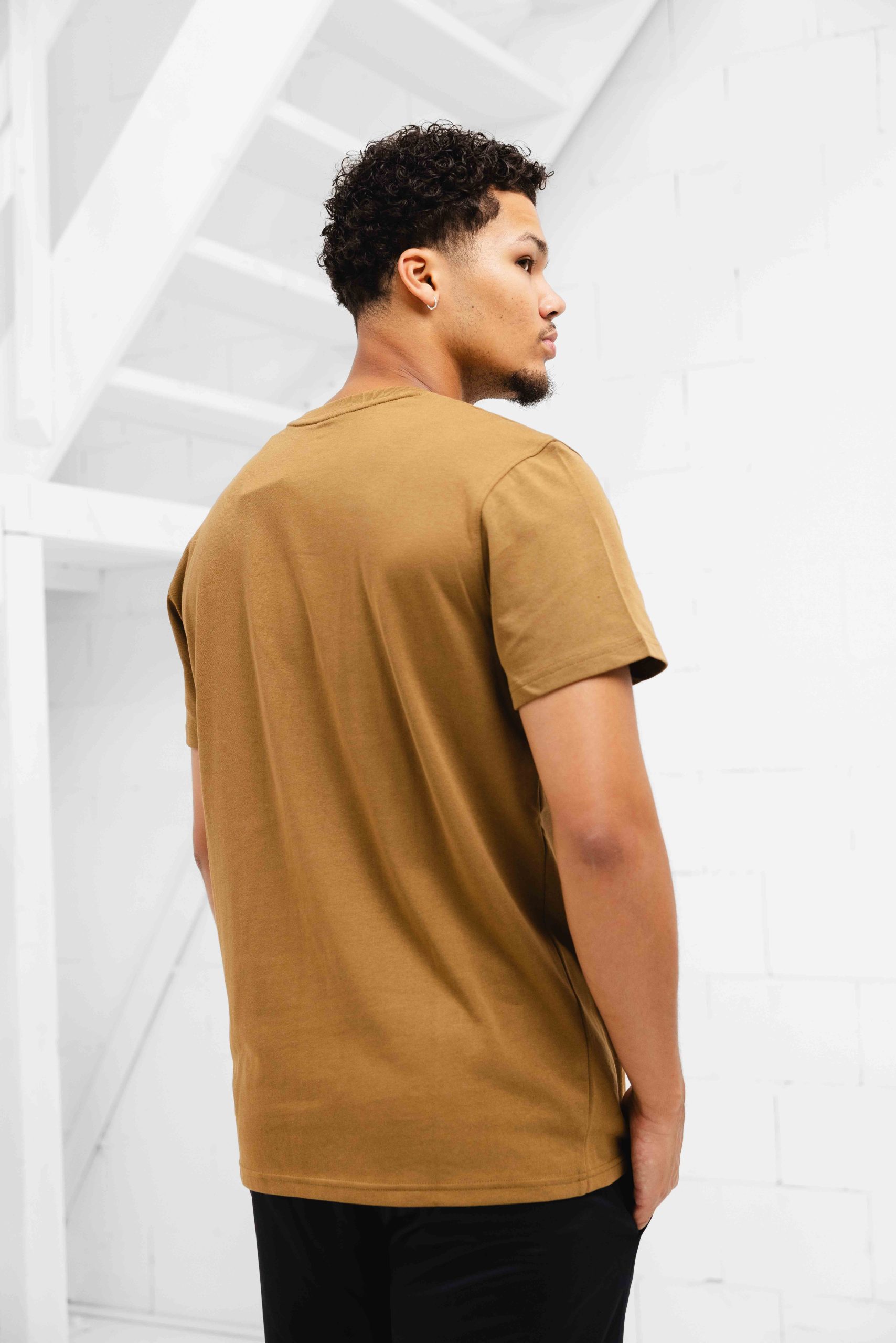 Under Armour Embroidered Heavyweight T-Shirt Heren Bruin