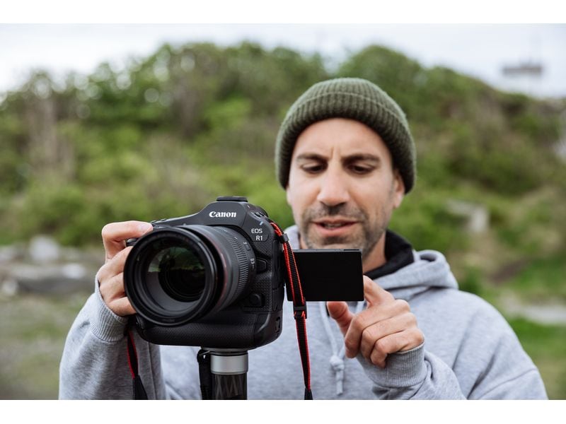 Canon Fotokamera EOS R1 Leistungsstarke Kamera, geeignet für Sport-, Nachrichten- und Action-Aufnahmen