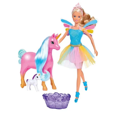 Simba Steffi Love als Fee mit schwangerem Einhorn