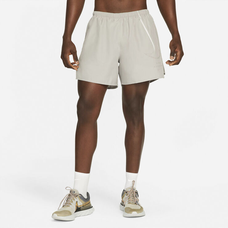 Nike Dri Fit Run Division Challenger 5