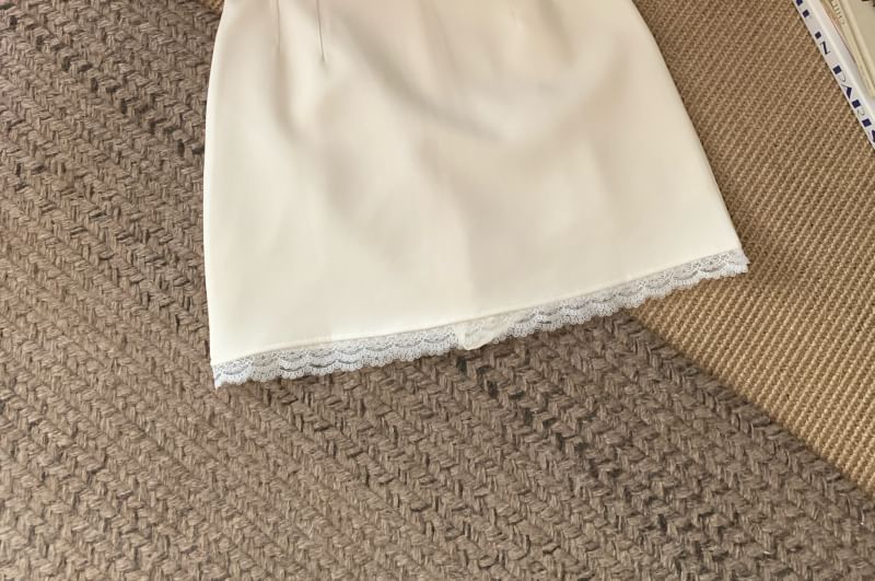 Flowerisque - Mini A-lijn rok met hoge taille en kanten rand