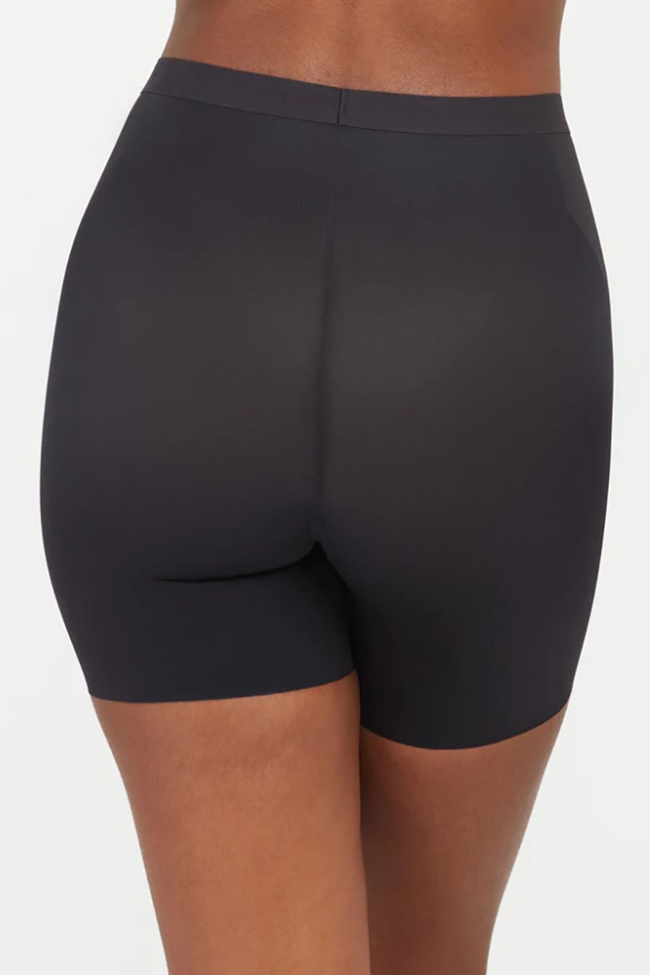 Calça modeladora de cintura com perna curta - preta