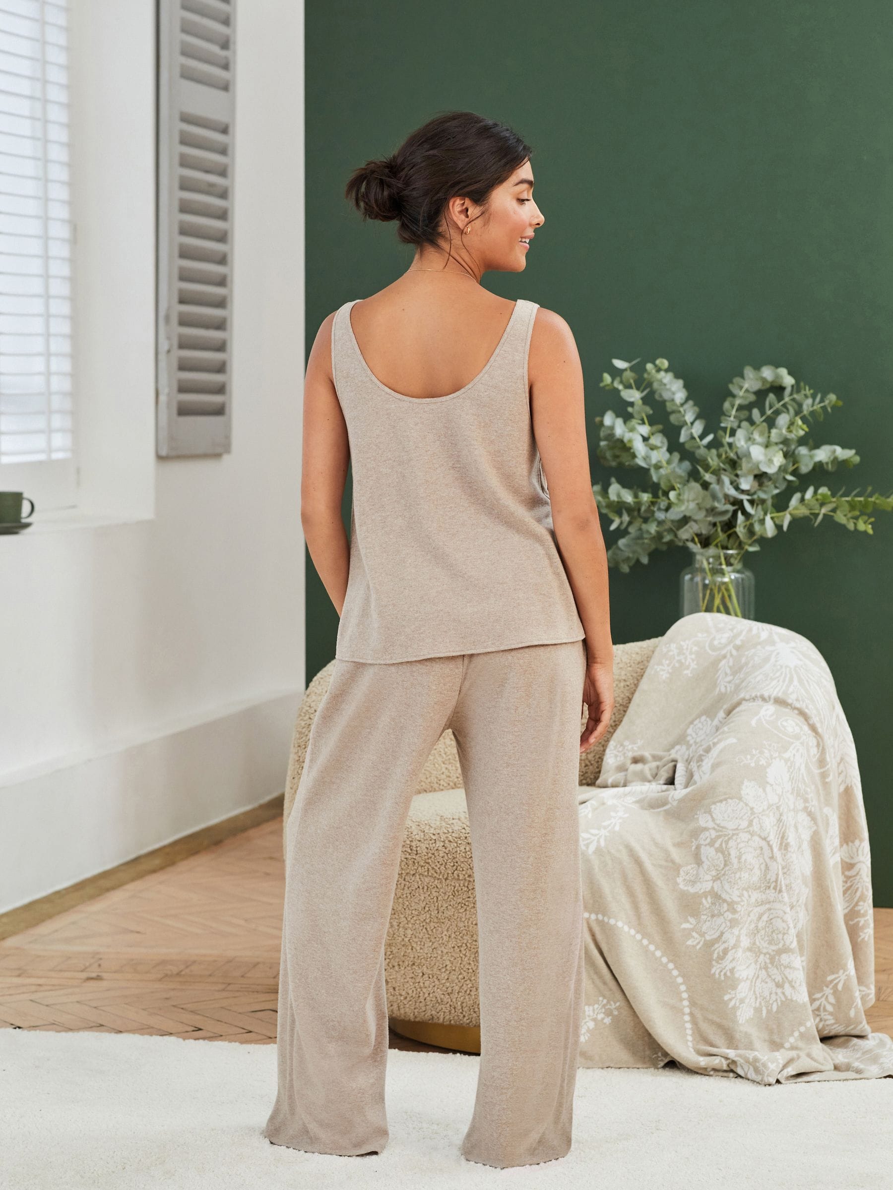 Moutkleurig - Laura Ashley Gebreide loungehemdje