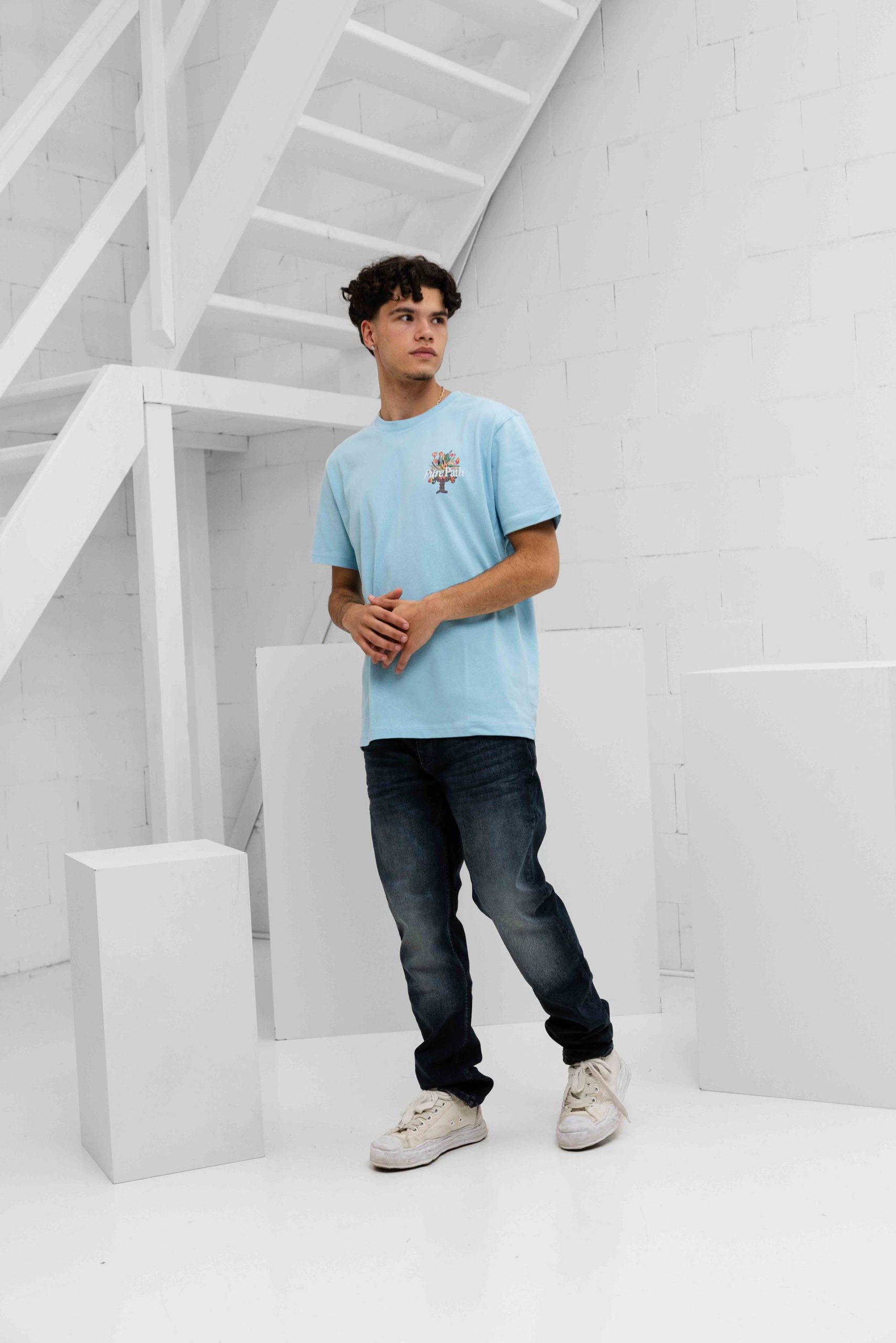 Pure Path Flower Vase T-Shirt Heren Lichtblauw