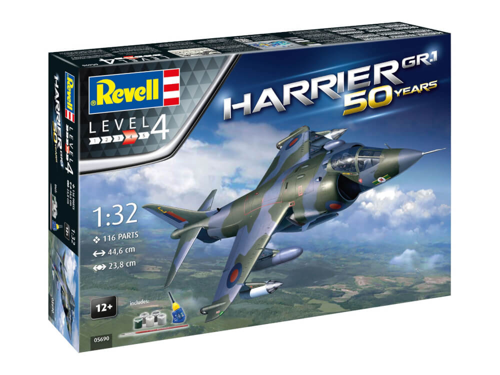 Geschenkset Harrier GR.1, 50 Years, Revell Modellbausatz mit Basiszubehör
