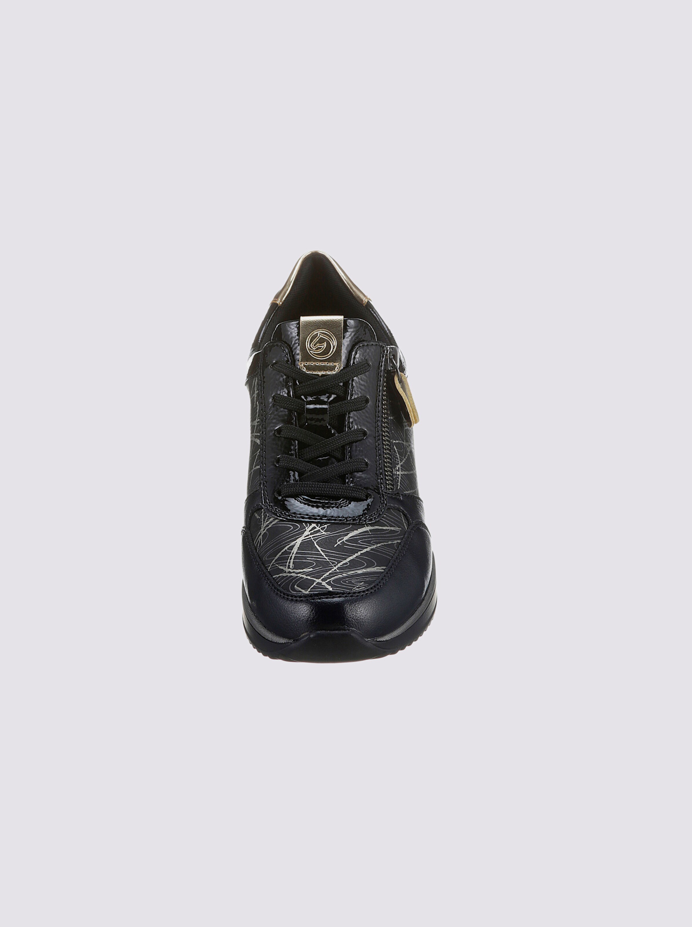 Sneaker