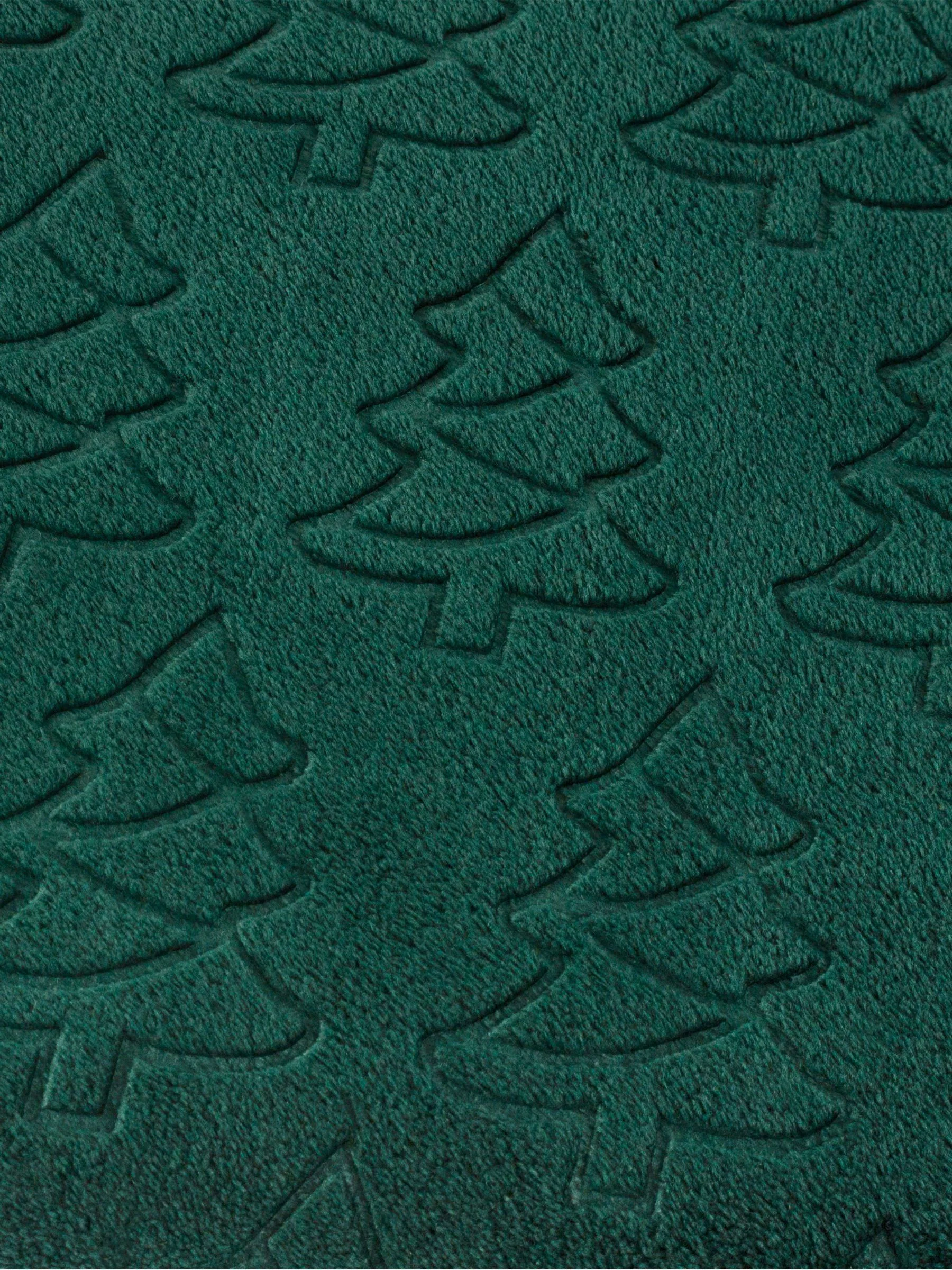 Furn Christmas Festive Trees Fleece Throw