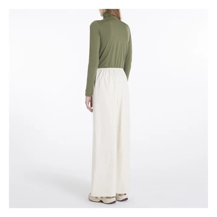 Baserange Pull Turtle Neck Bamboo Lyocell | Vert olive
