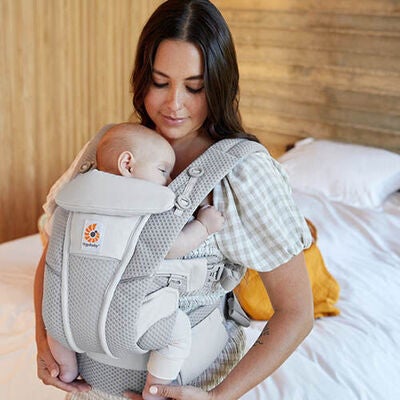 Ergobaby Omni Breeze Bæresele, Pearl Grey