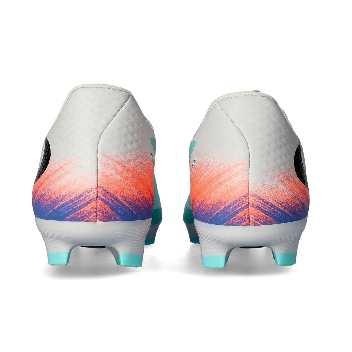 Chuteira Nike Phantom 6 Low Academy FG/MG
