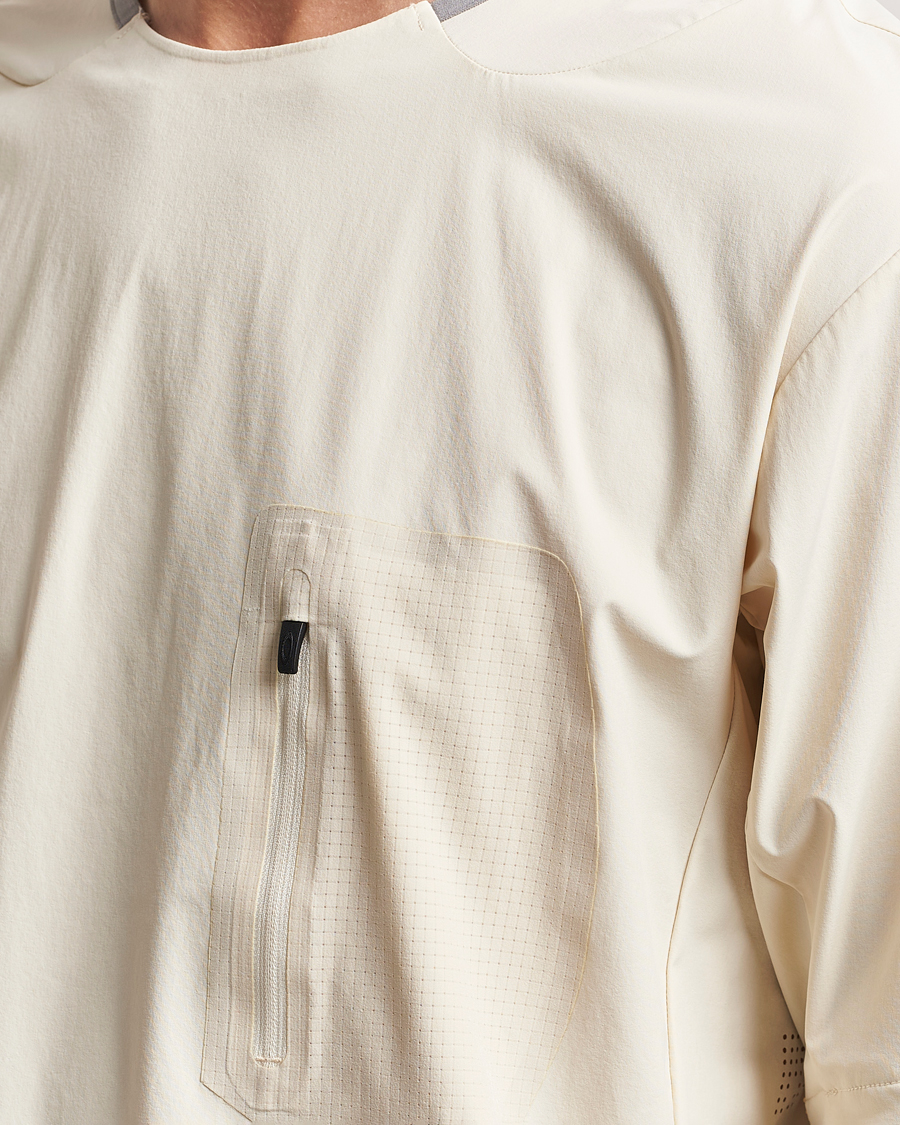 Oakley Latitude Flight Convert Shell T-shirt Mist