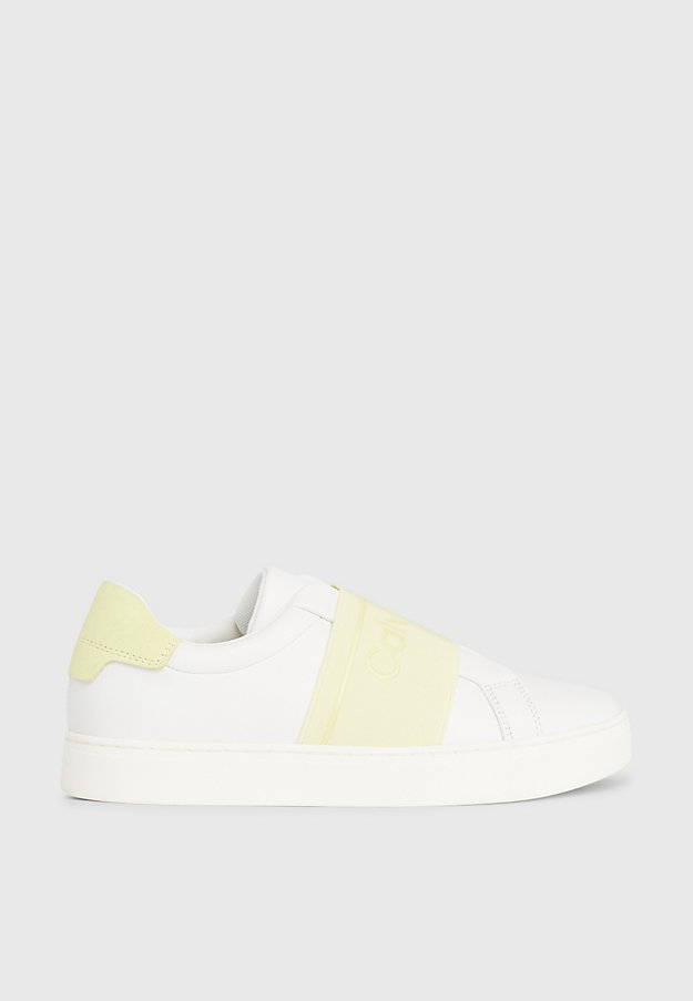 Sapatos de couro sem cadarço