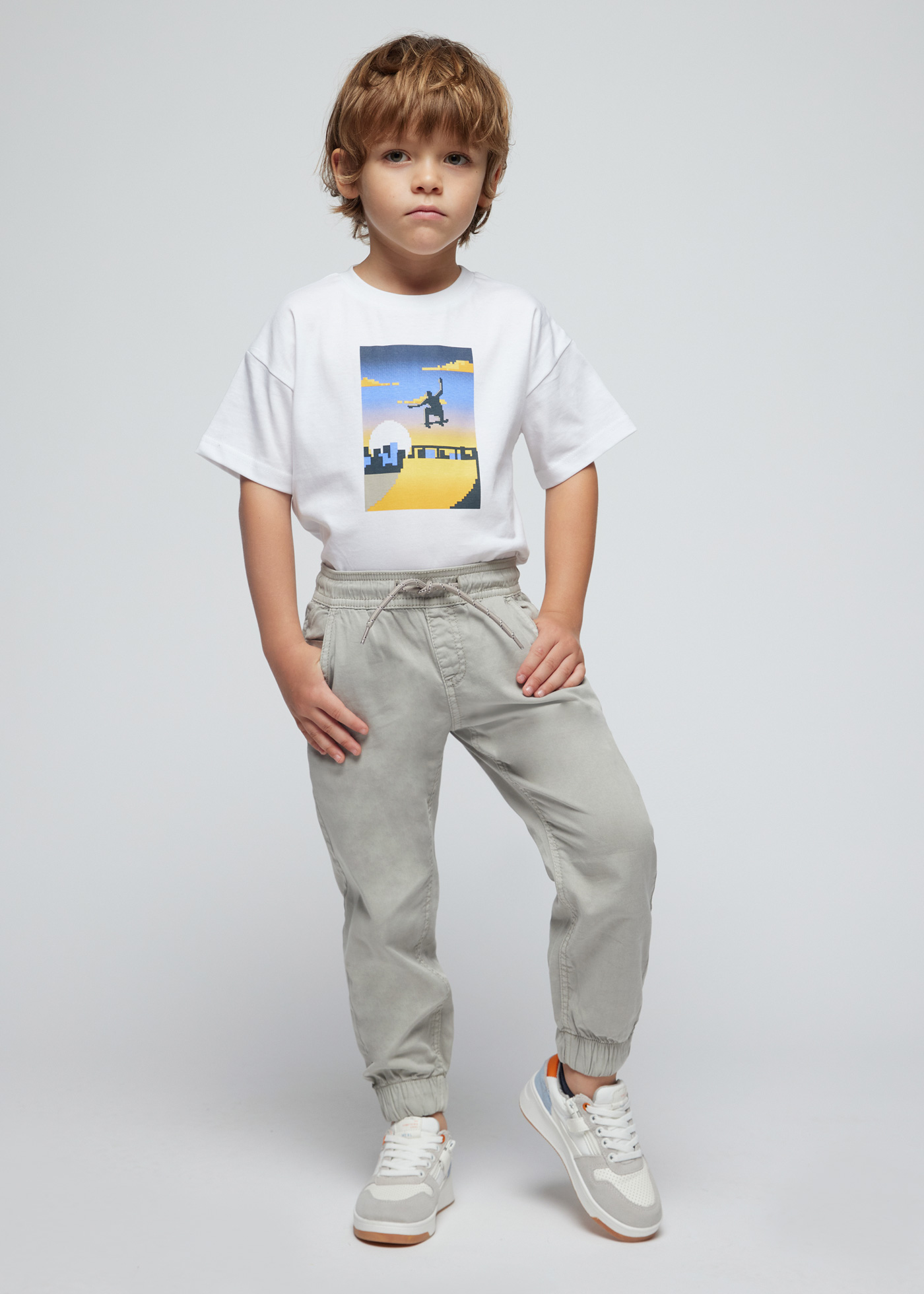 Camiseta infantil oversized Better Cotton Universe
