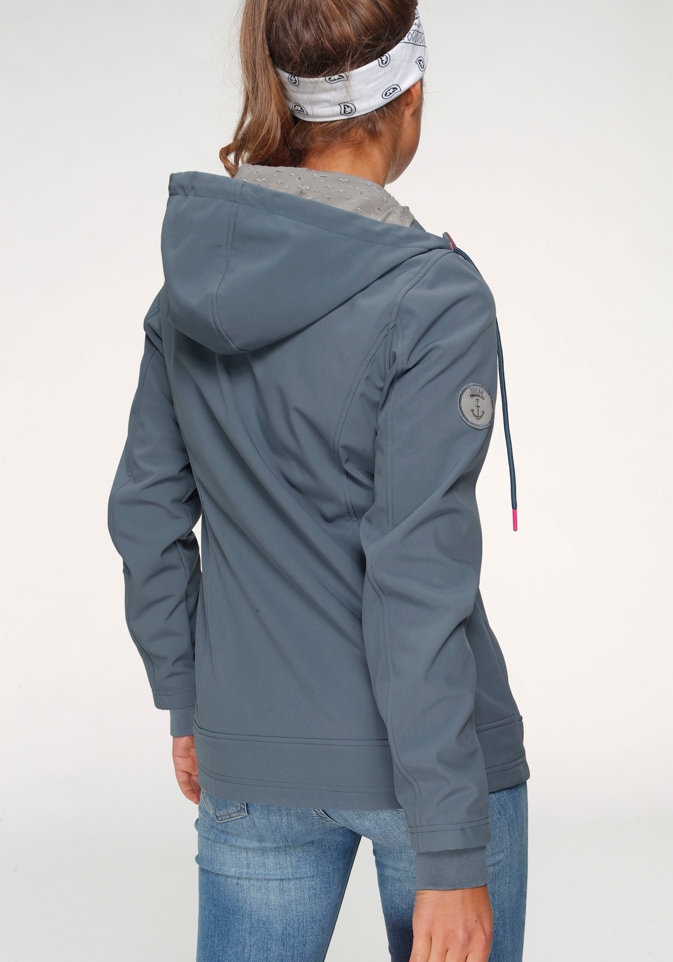 Ocean Sportswear Softshelljacke »aus recyceltem Polyester« mit Kapuze atmungsaktiv,  wasserabweisend,  windabweisend