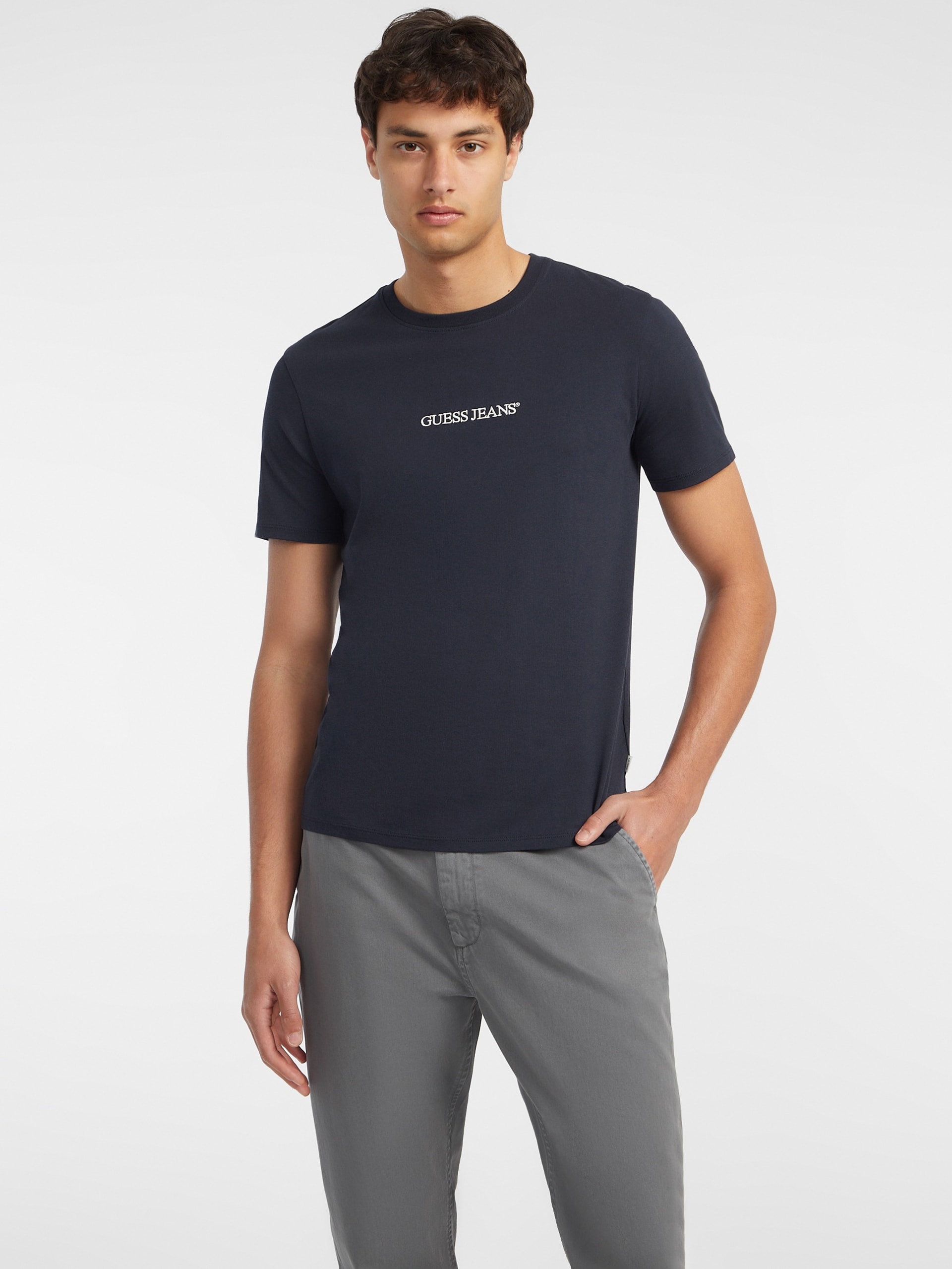 Camiseta Slim com Logo Bordado