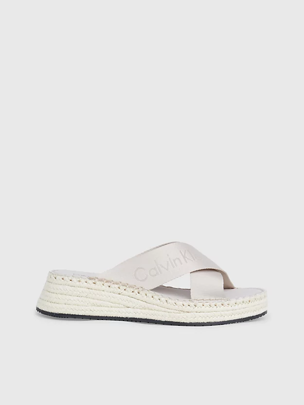 Sandálias espadrille com plataforma