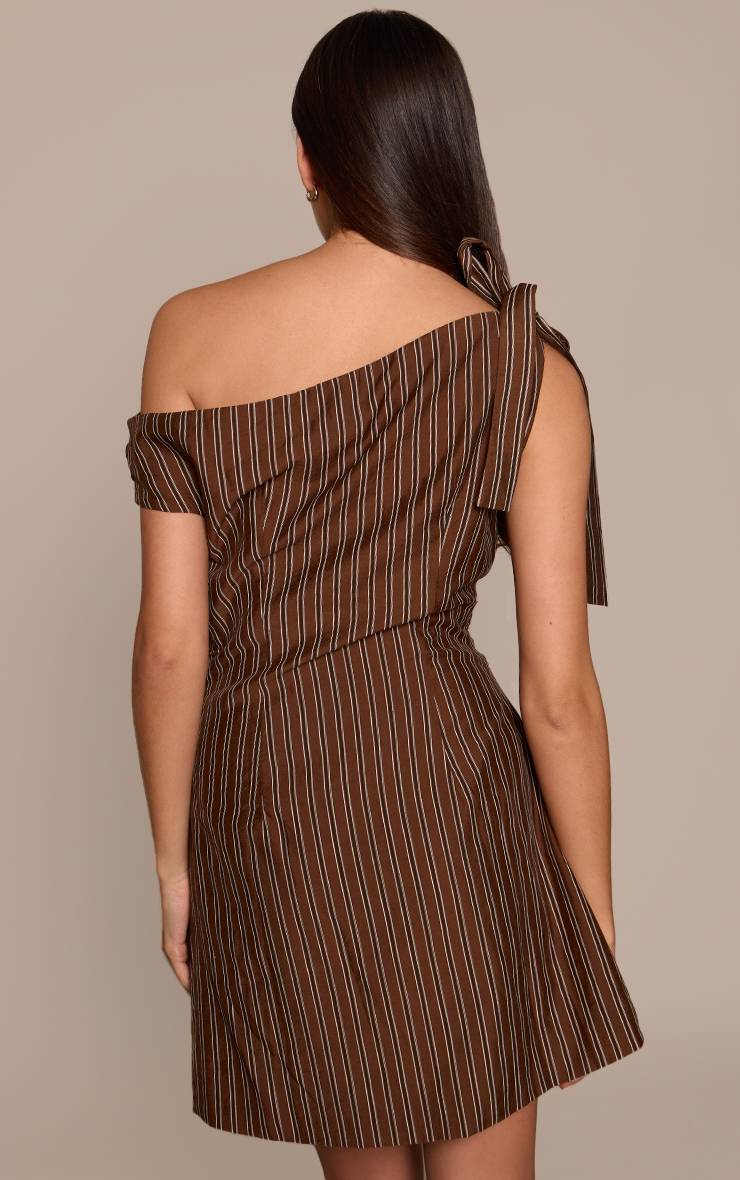 Marron Robe Moulante Asymétrique À Rayures Avec Nœud À L'épaule