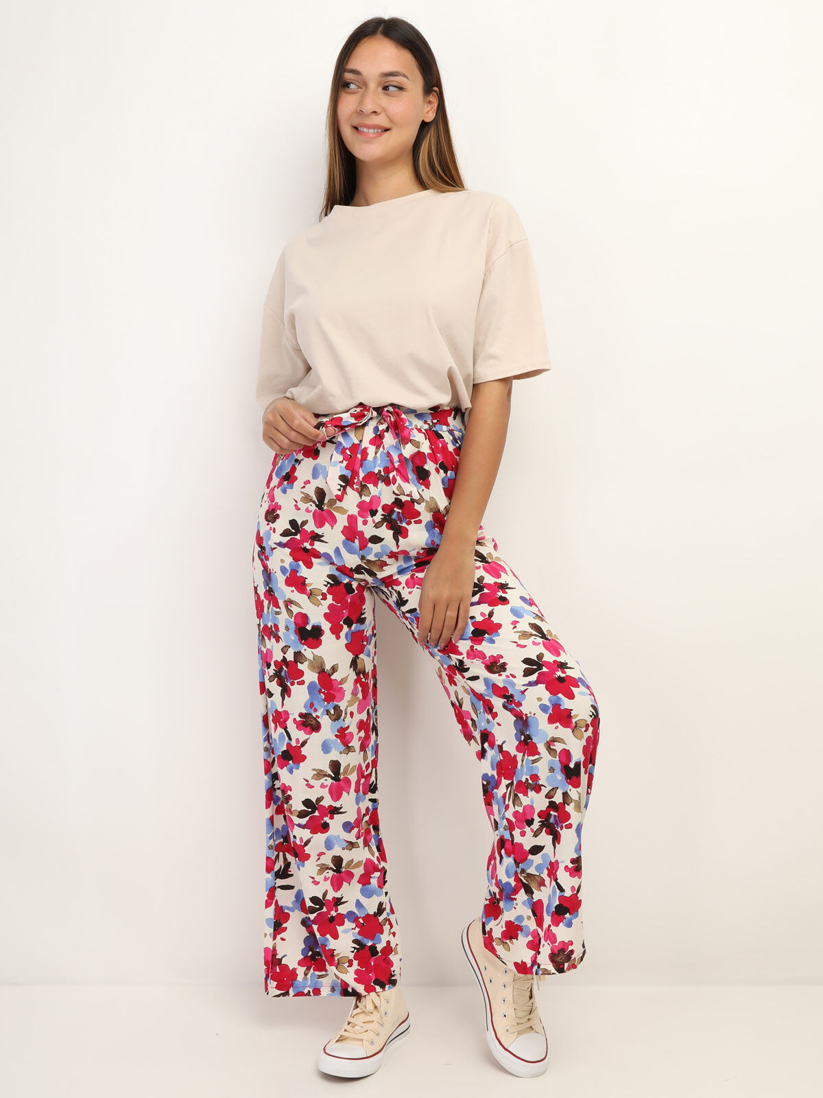 Pantalon ceinturé à fleurs aquarelles- beige_rose