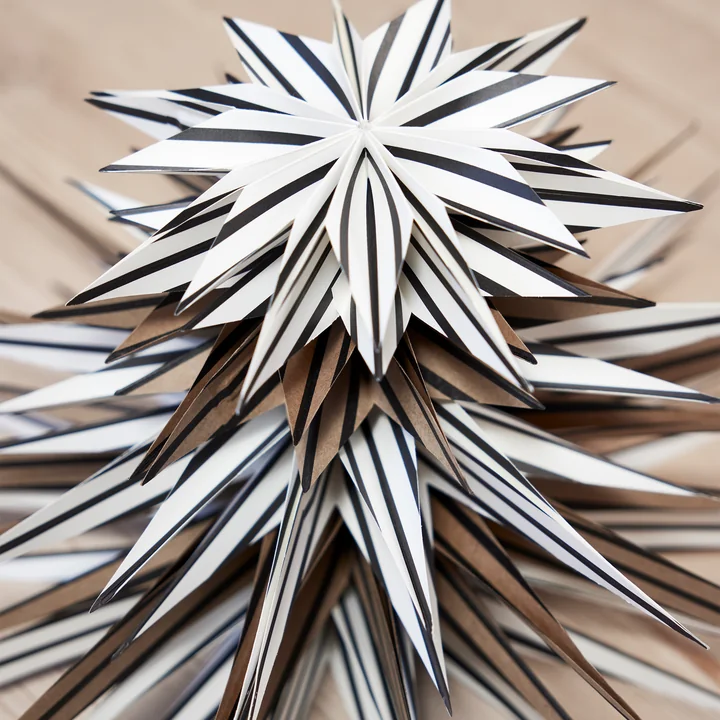 OYOY - Toppu Weihnachtsstern, Ø 40 cm, braun / schwarz