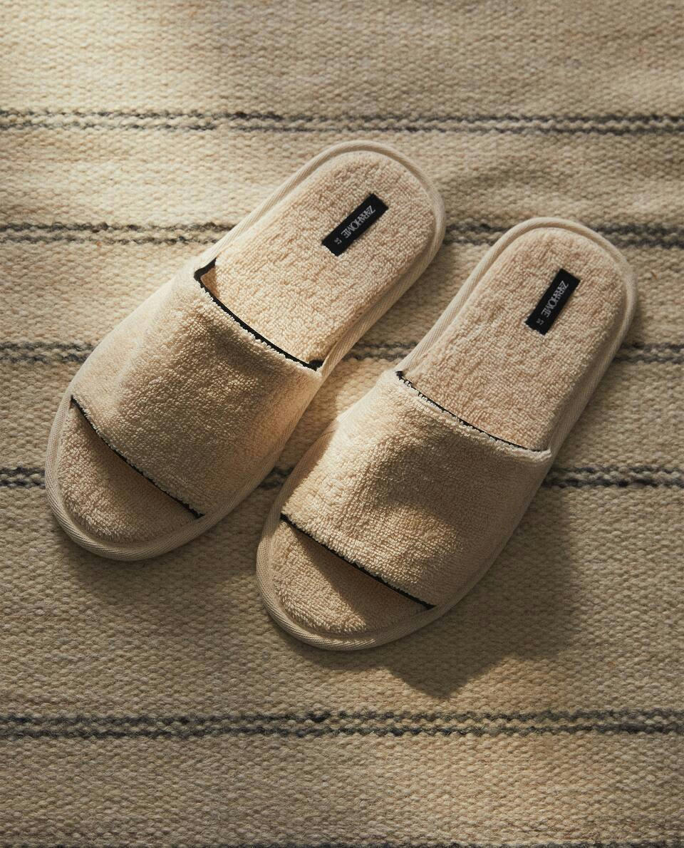 TERRY SLIDERS COM DETALHE