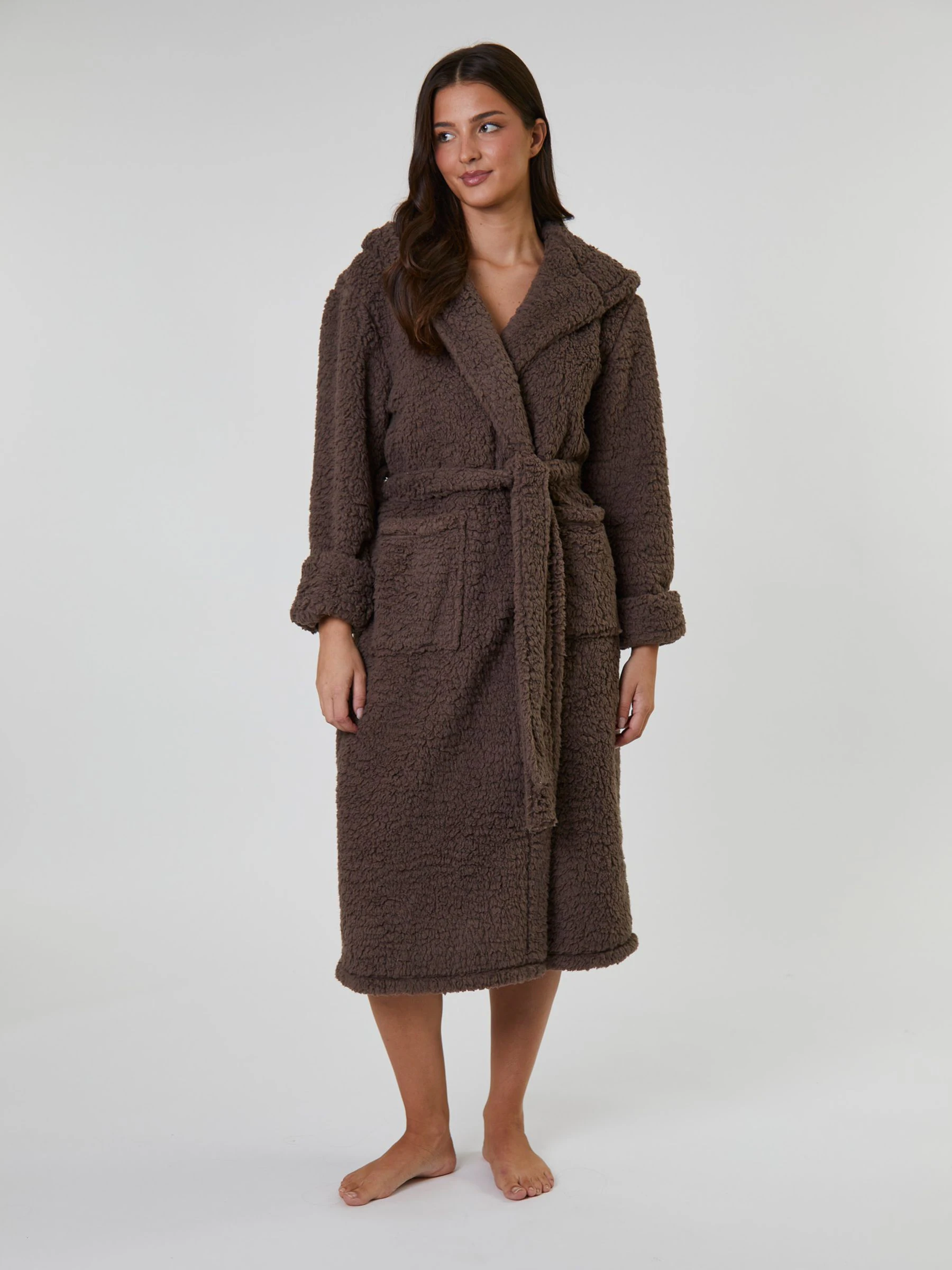 Bruin - Loungeable Chunky Sherpa Hooded Midaxi Robe