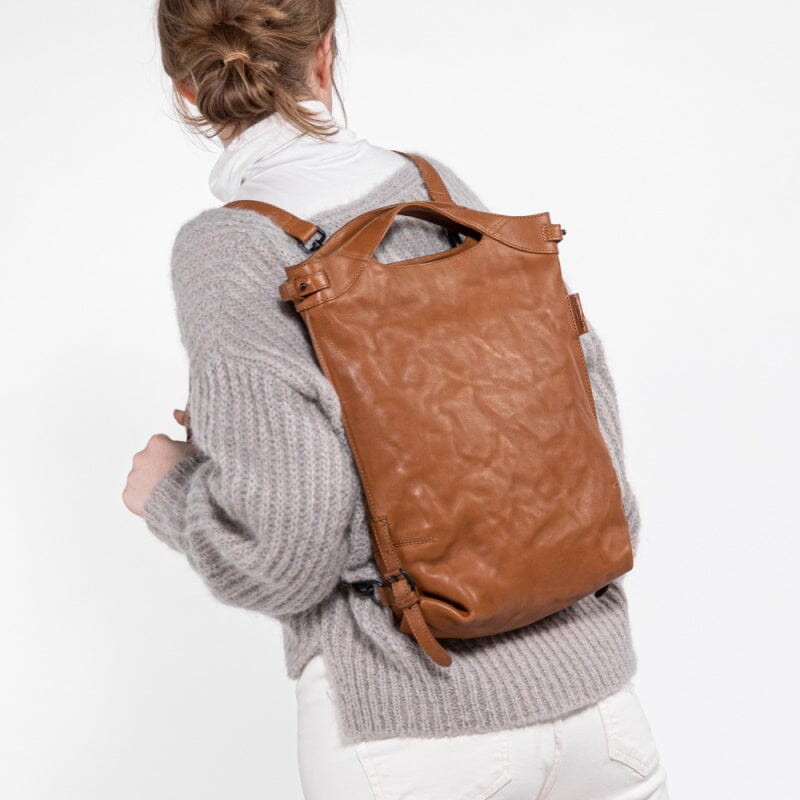 Aunts & Uncles Grandma's Luxury Club Backpack / Shoulderbag Mrs. Cronut Caramel