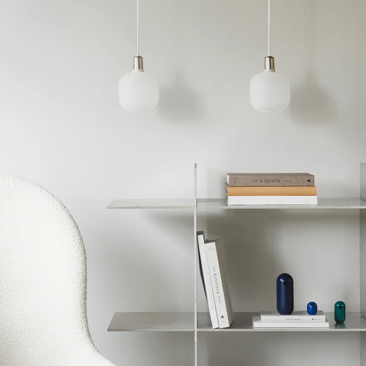 Normann Copenhagen - Amp Pendelleuchte small, Gold / grün