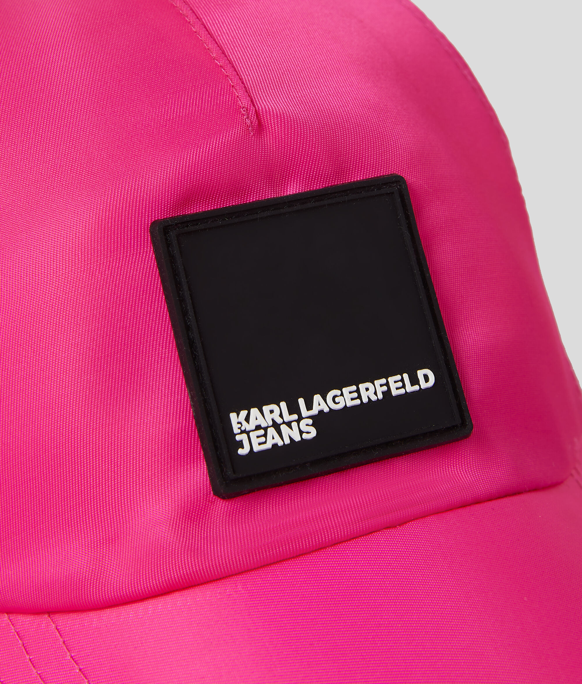 CASQUETTE EN NYLON AVEC EMPIÈCEMENT À LOGO KLJ