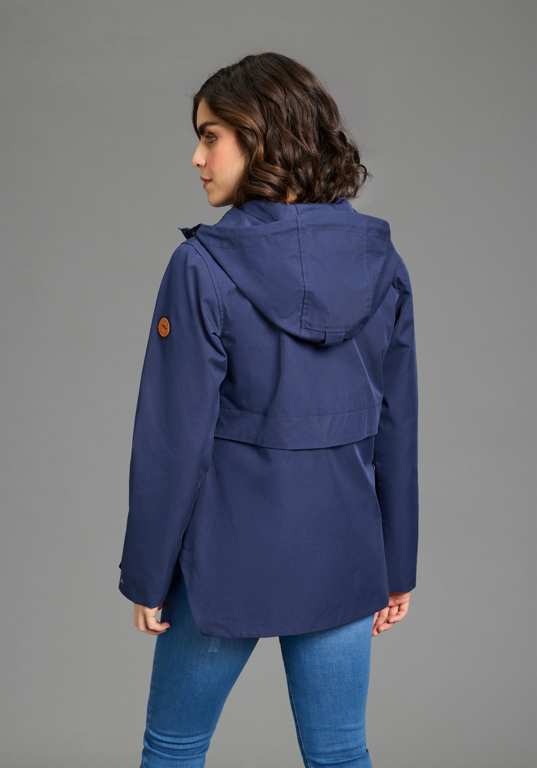 KangaROOS Outdoorjacke mit Kapuze Übergangsjacke  gefütterte Kapuze, Kordelzug, Klappentaschen