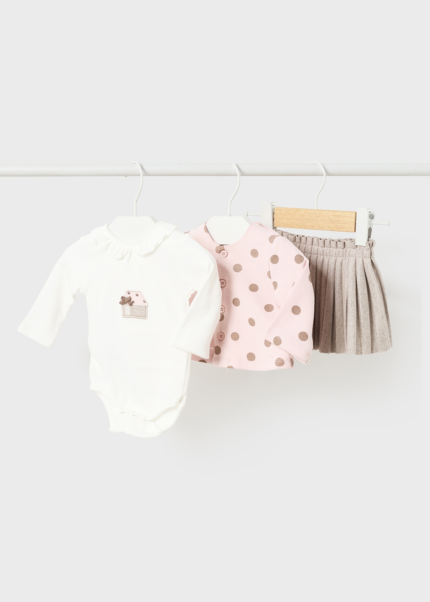 Conjunto de 3 peças Better Cotton para recém-nascidos