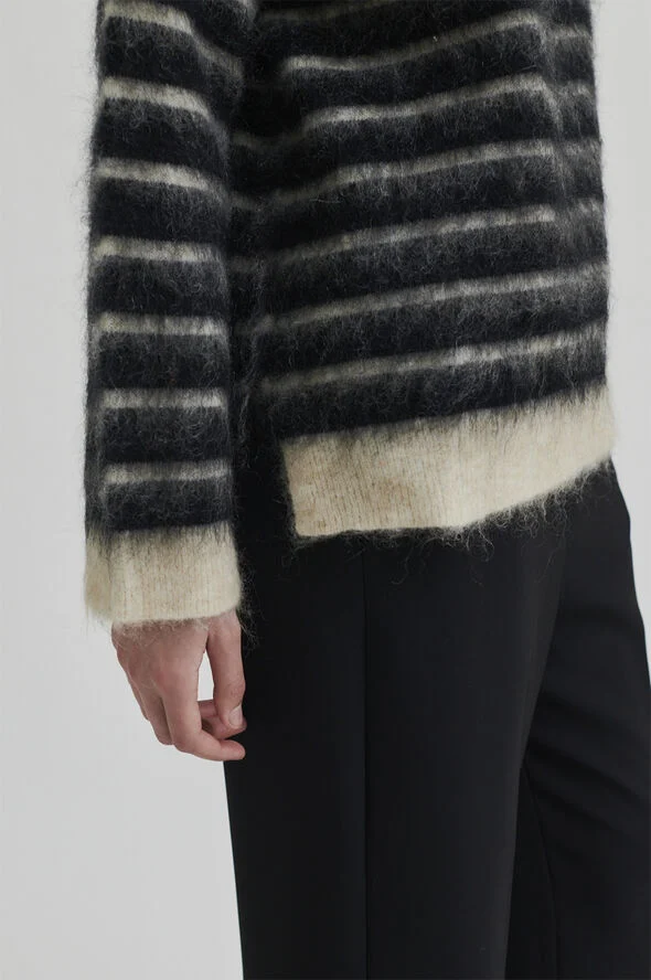 Second Female Juta Knit Mohair Blend T-Neck Black