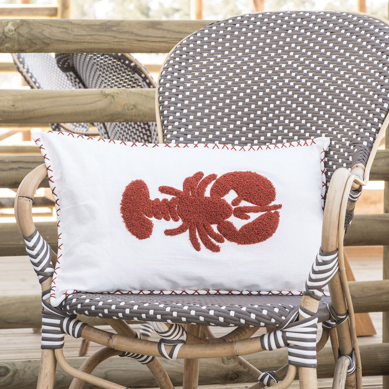 Febronie Housse de coussin Homard brodé écru/brique - 50x30 cm