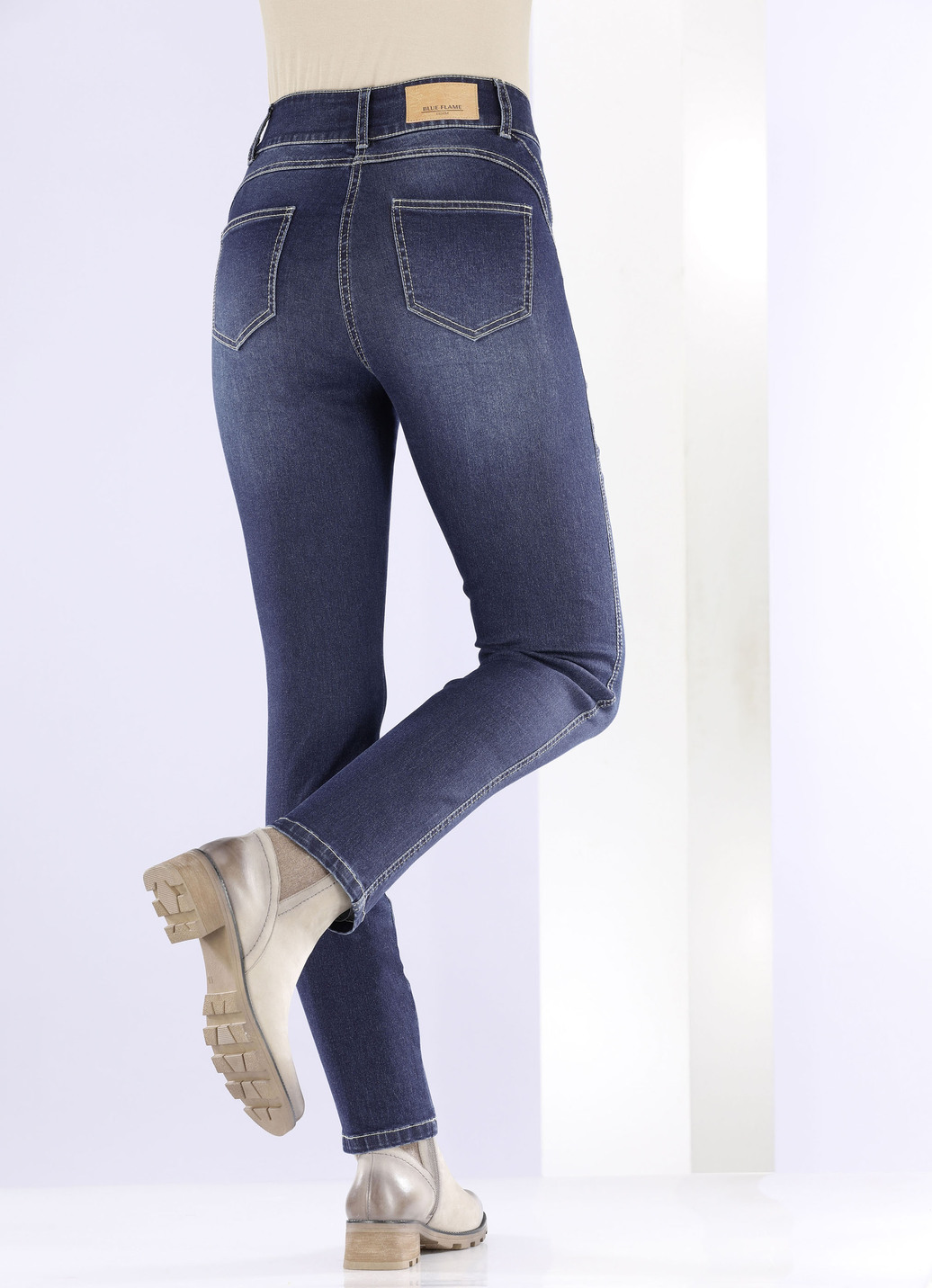 Shaping-Jeans in 4-Pocket-Form