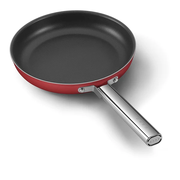 Poêle aluminium antiadhésive 28 cm rouge mat Smeg