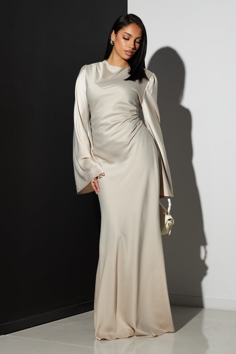 Robe longue satinée beige