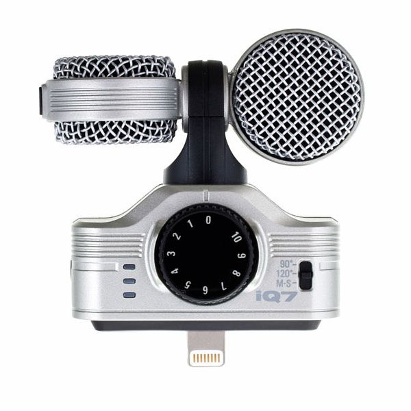 Zoom iQ7