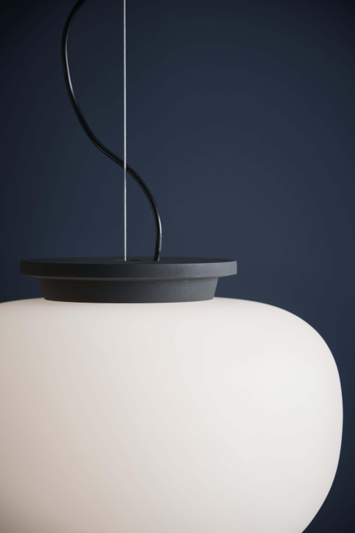 Frandsen Supernate hanglamp Ø28 opal white/black