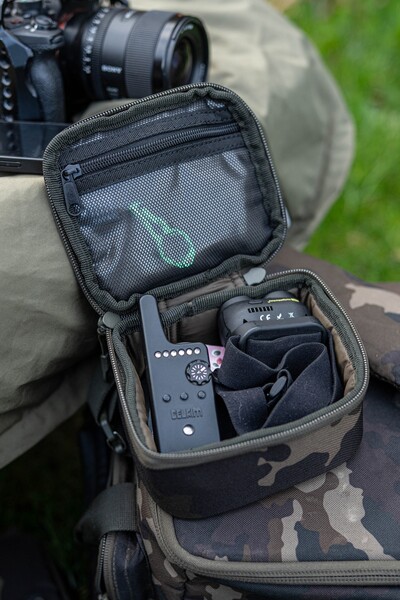 Trousse de Pêche Korda Compac Tackle Pouch Dark Kamo