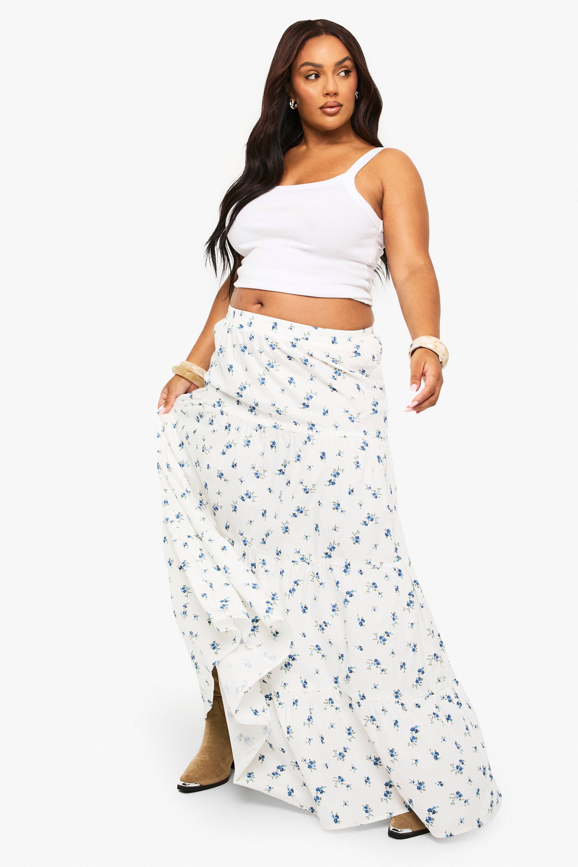 boohoo Jupe maxi à volants en popeline florale Plus
