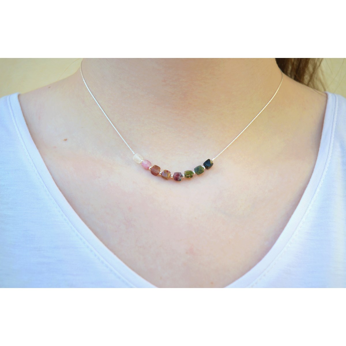 Collier orné de perles de tourmaline